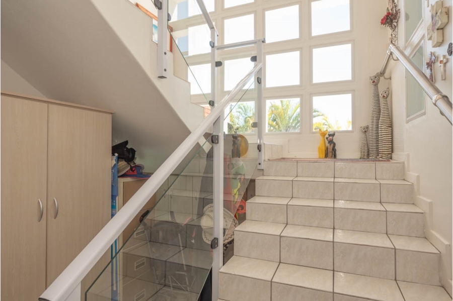 6 Bedroom Property for Sale in Humerail Eastern Cape
